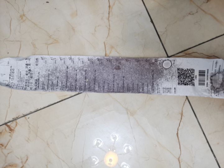 热敏纸碰到酒精为什么会变黑？