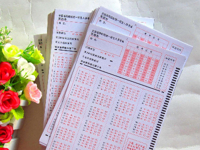 答题卡一般是什么纸质？